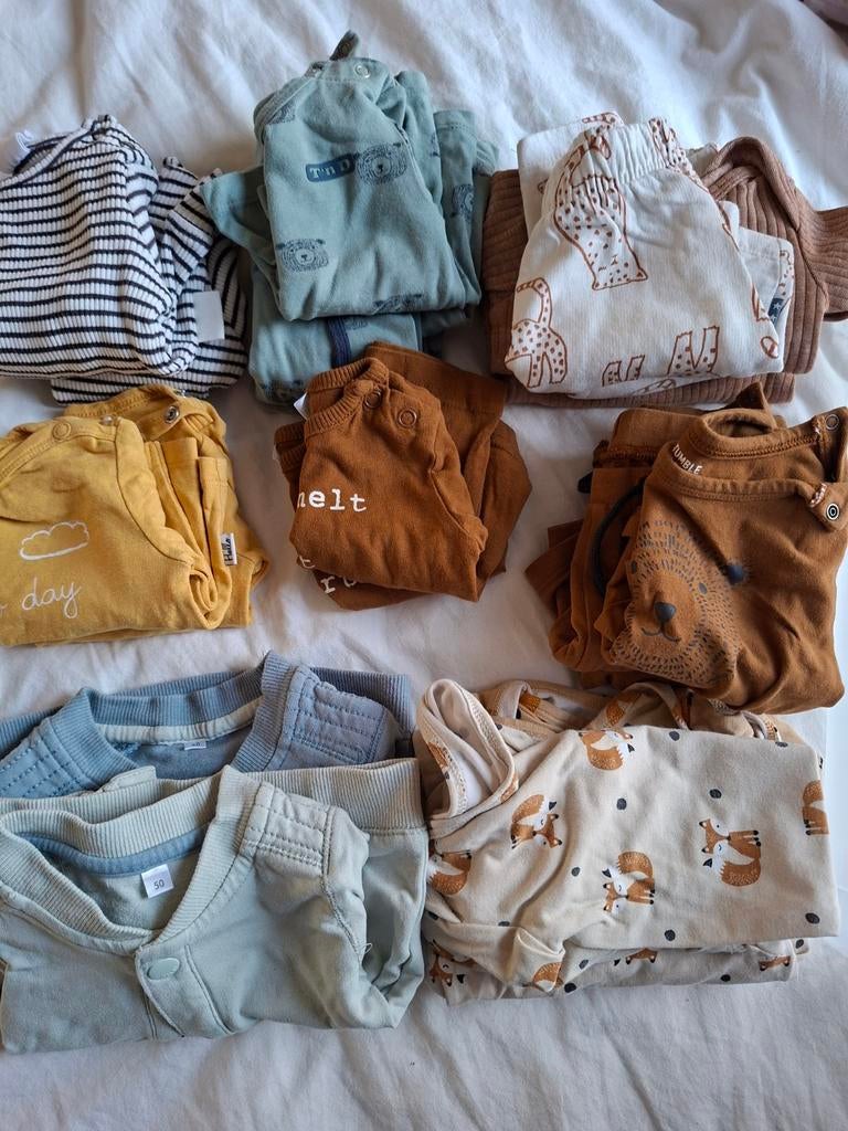 Tweeling Kledingpakket en Wieg Set - Neutraal maat 50, Ophalen of Verzenden, Zo goed als nieuw, Diverse merken, Jongetje of Meisje