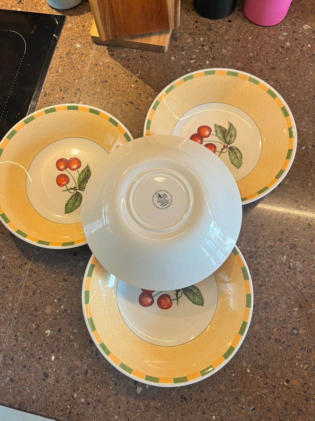 4 Diepe borden - Churchill Fine English Tableware, Gebruikt, Overige merken, Keramiek, Ophalen of Verzenden