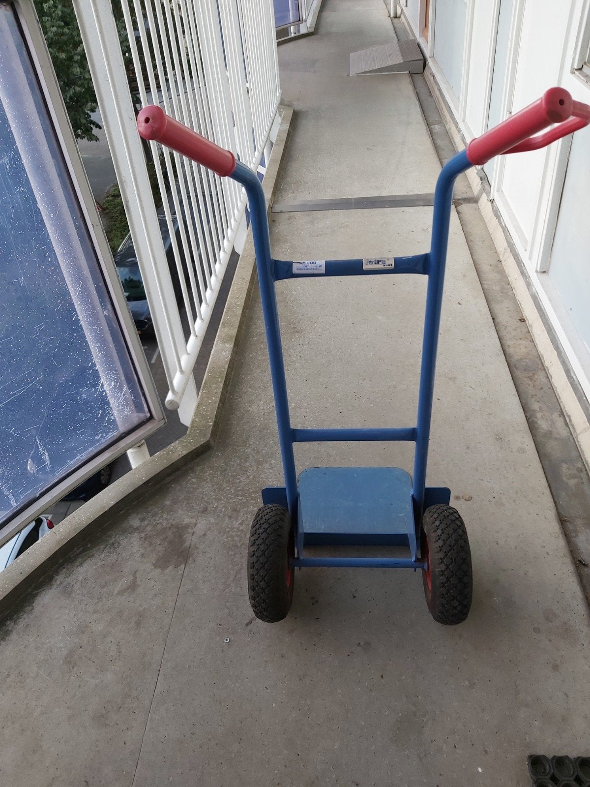 Steekwagen Te koop!, Doe-het-zelf en Verbouw, Transportwagens, 60 tot 80 liter, Ophalen of Verzenden, Steekwagen