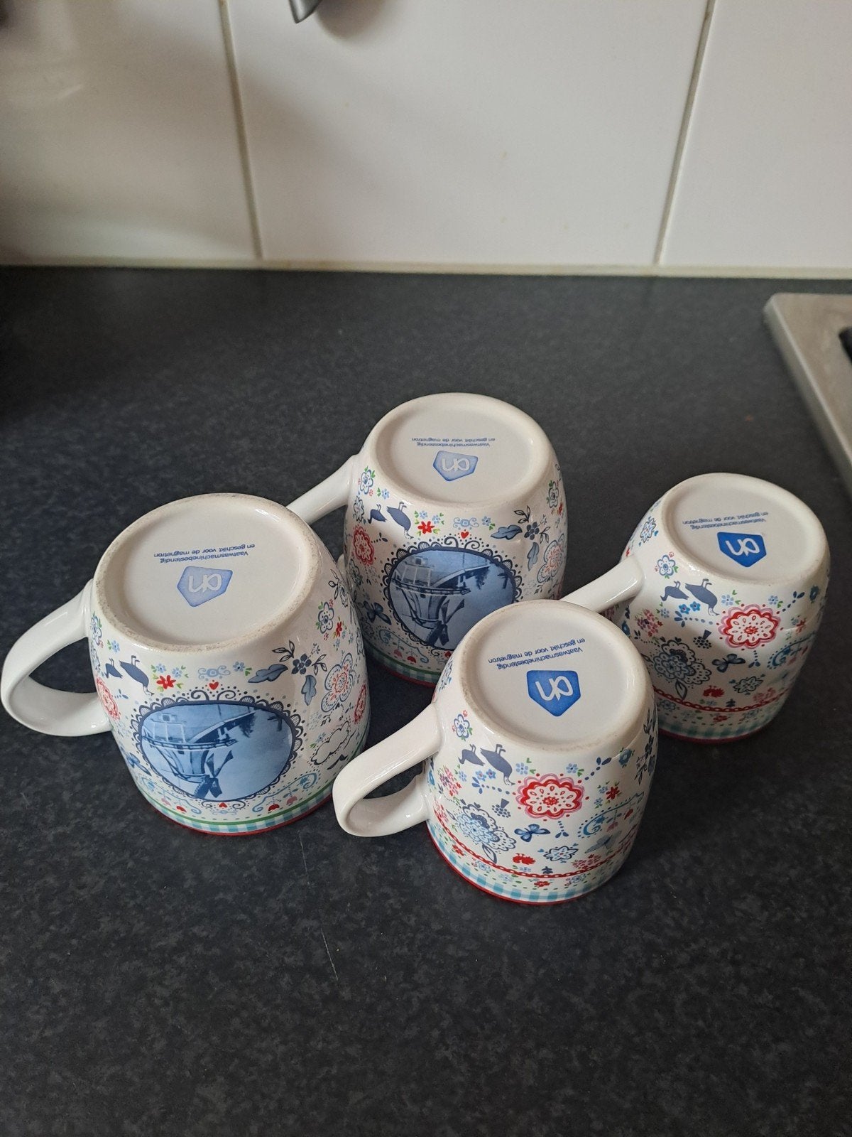4 koffiemokken, Antiek en Kunst, Antiek | Servies compleet, Ophalen