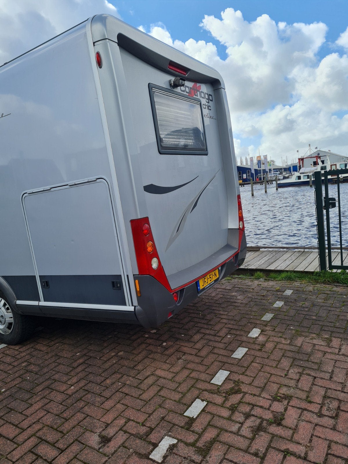 Carthago E chic line, Caravans en Kamperen, Campers, Luifel, Fiat, 7 tot 8 meter, Diesel