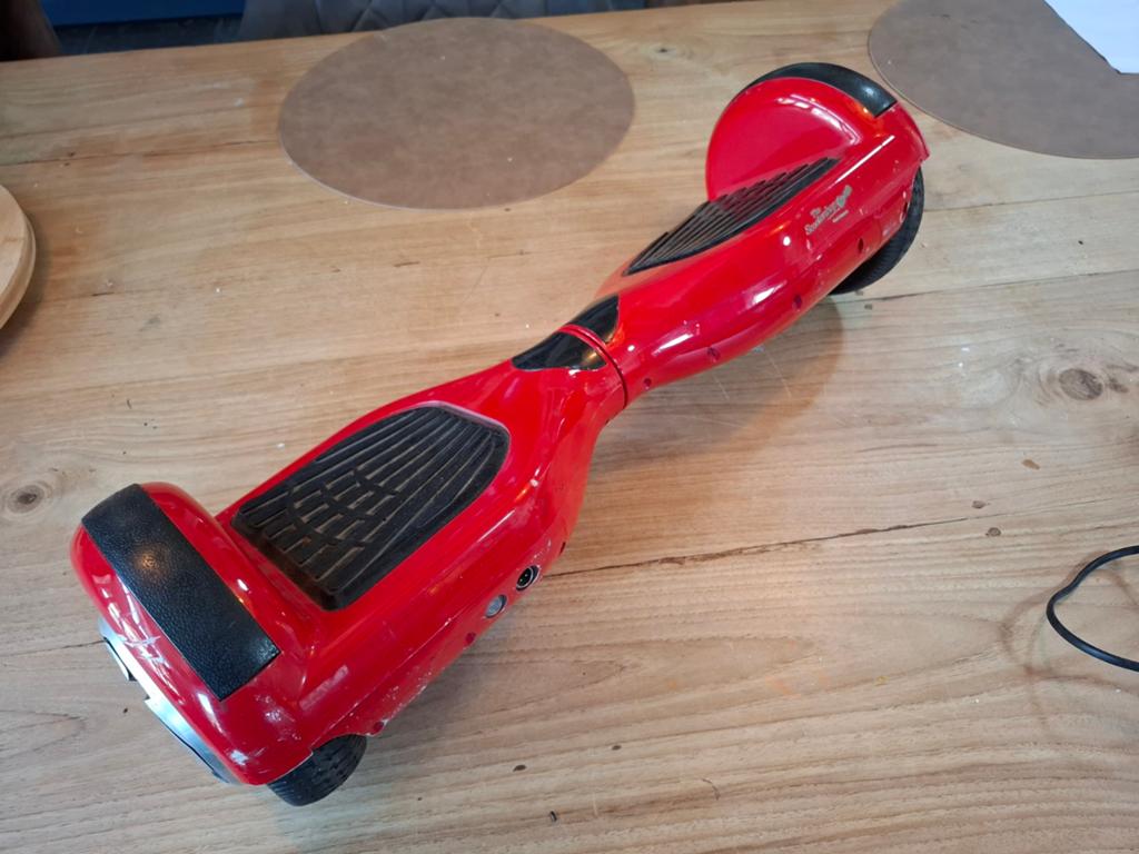 Rode Hoverboard met oplader - Gekocht bij Voltana, Ophalen, Gebruikt