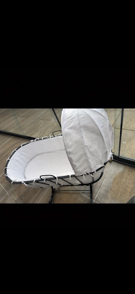 Mooie baby wieg met standaard en kap – compleet met matras, Ophalen, Gebruikt, Wieg