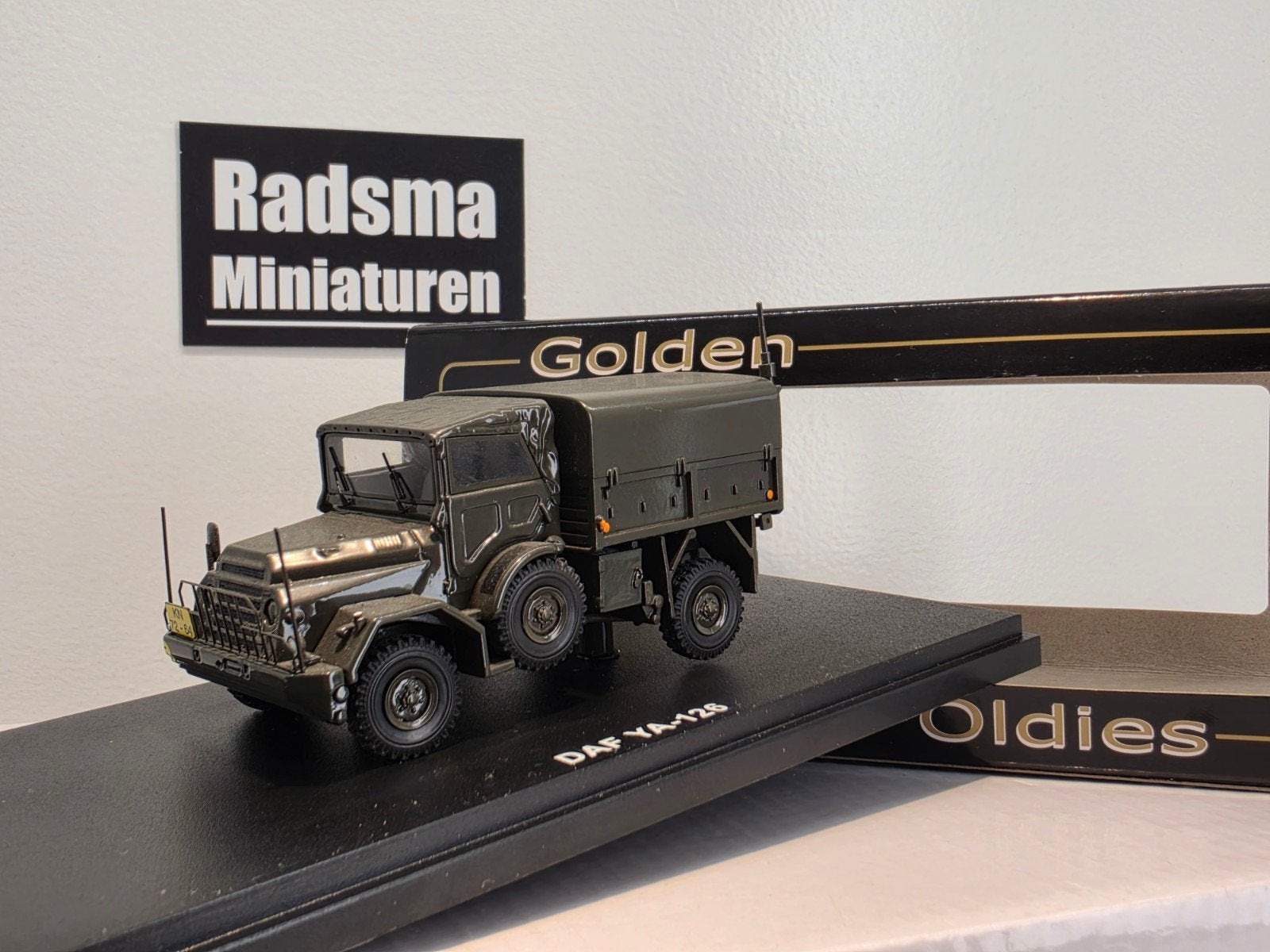 DAF YA-126 Leger / defensie truck - 1:50 Golden Oldies, Ophalen of Verzenden, Zo goed als nieuw, Bus of Vrachtwagen, Golden Oldies