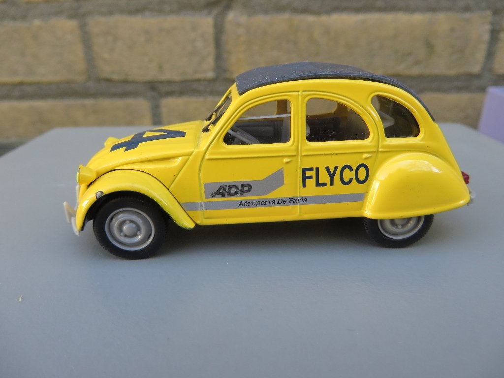 Norev Citroën 2CV6 Flyco ADP Aeroports de Paris, Ophalen of Verzenden, Zo goed als nieuw, Auto, Norev