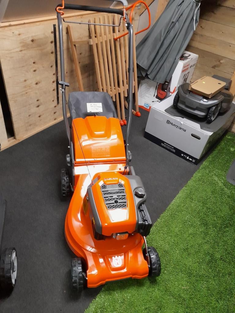 Husqvarna motormaaier NIEUW, Tuin en Terras, Ophalen of Verzenden, Nieuw