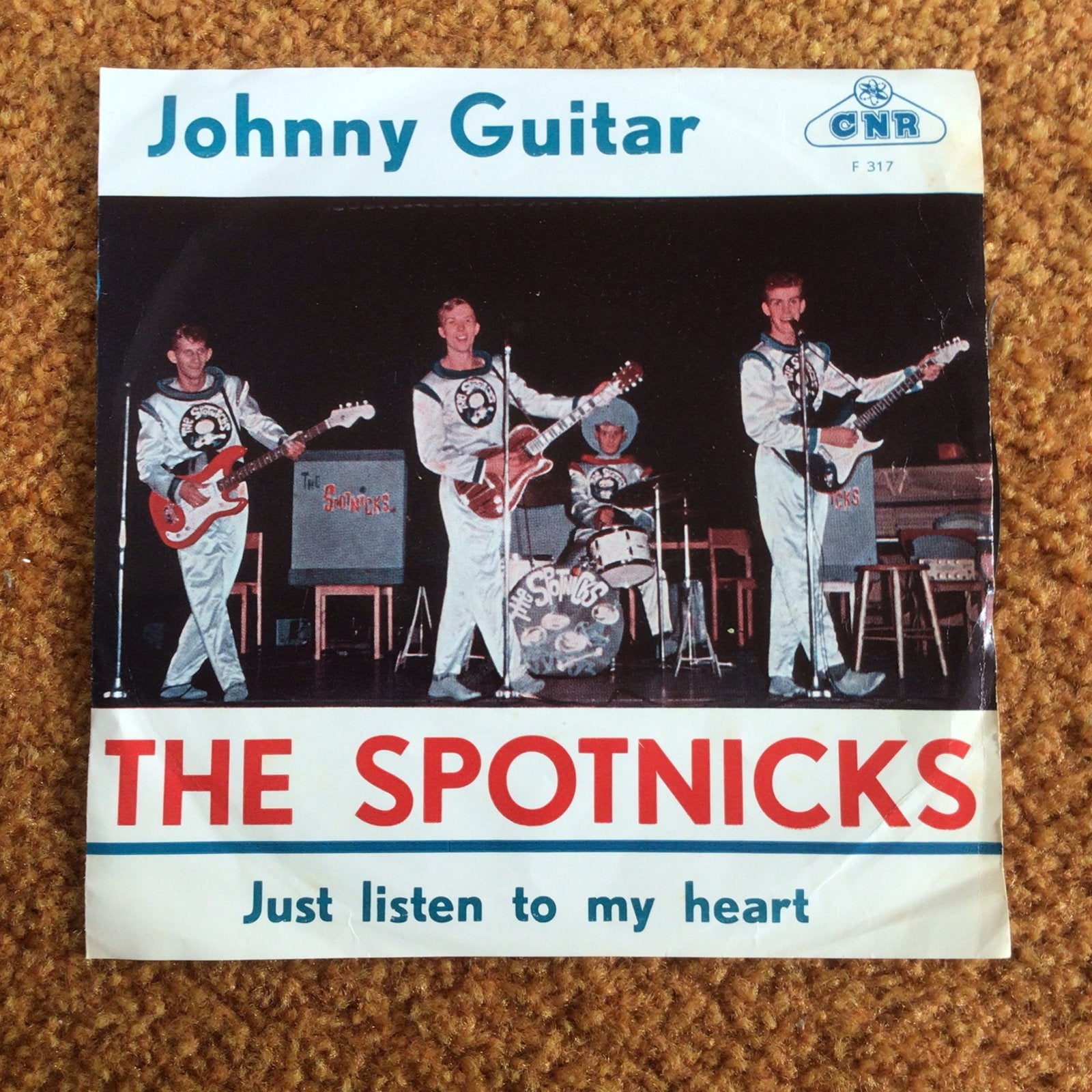 The Spotnicks - Johnny Guitar, Cd's en Dvd's, Vinyl Singles, Ophalen of Verzenden, Zo goed als nieuw, Pop