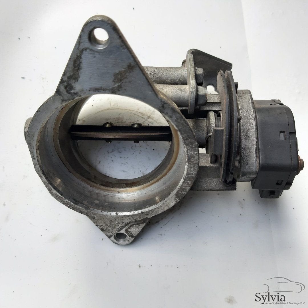 Foto 2 van Tweede gasklephuis voor ASC+T BMW motorcode M50 M52
