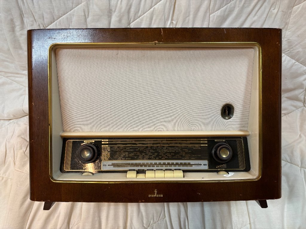 Antieke Siemens radio, omgebouwd naar Bluetooth., Ophalen of Verzenden