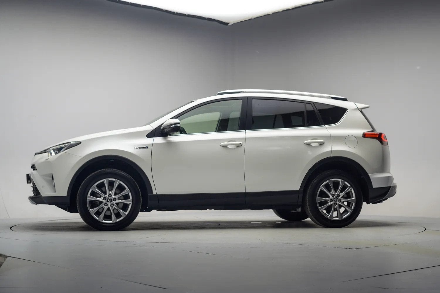 Toyota RAV4 2.5 Hybrid AWD Executive [ Schuifdak Leder 360-C, Auto's, Toyota, Automaat, Gebruikt, 1650 kg, Wit