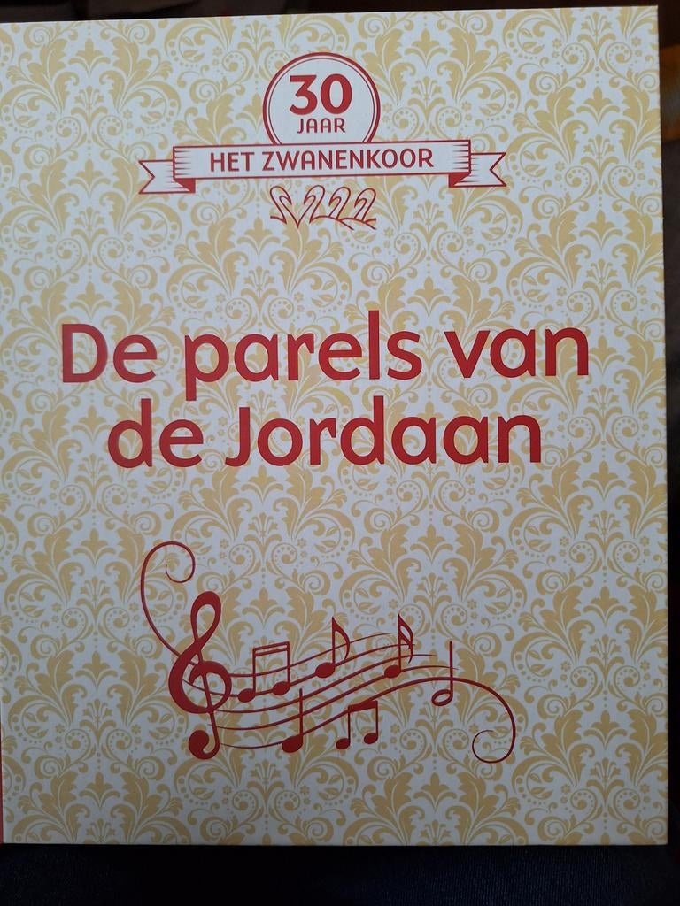 De Parels van de Jordaan 30 jaar Zwanenkoor  + cd ZGAN, Ophalen of Verzenden, Zo goed als nieuw
