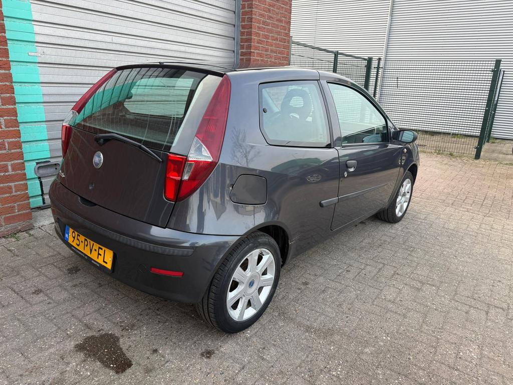 Fiat Punto 1.2 Sound 3-drs Airco! Bj:2004 NAP!, Voorwielaandrijving, Gebruikt, 4 cilinders, Origineel Nederlands
