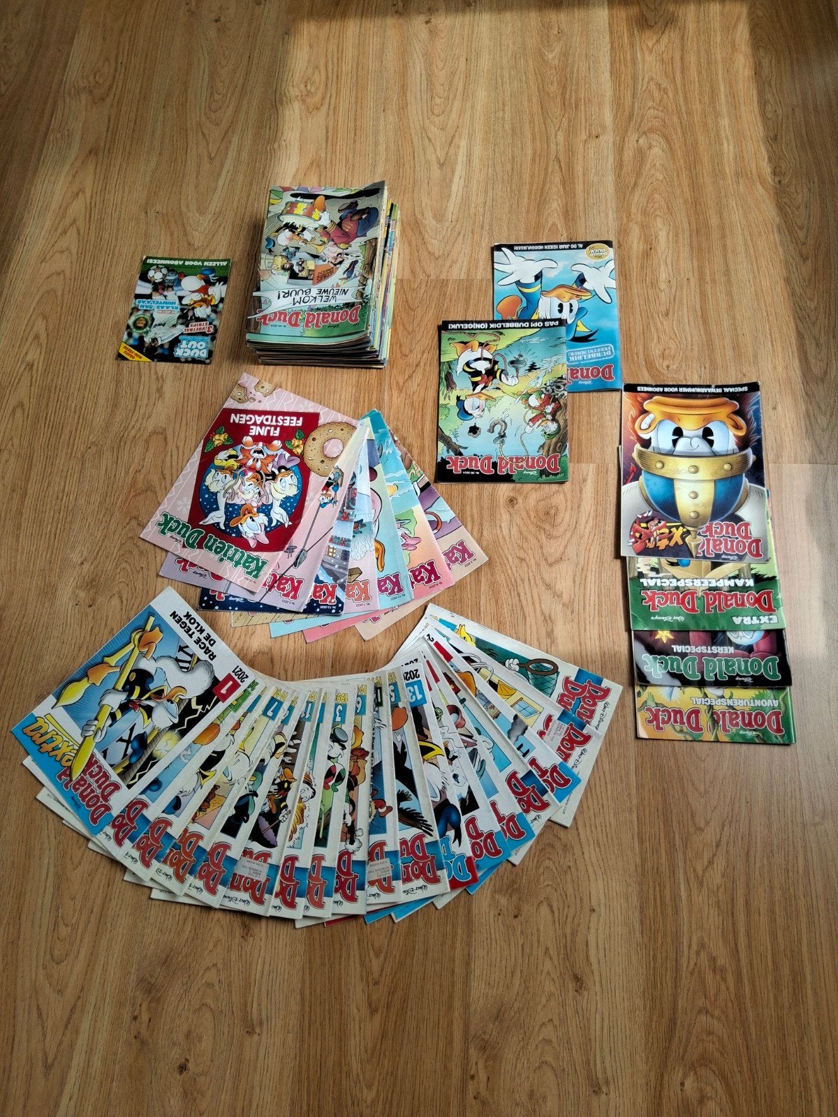 Donald Duck 68 stuks + gratis mini versie, Boeken, Meerdere stripboeken, Ophalen of Verzenden, Gelezen