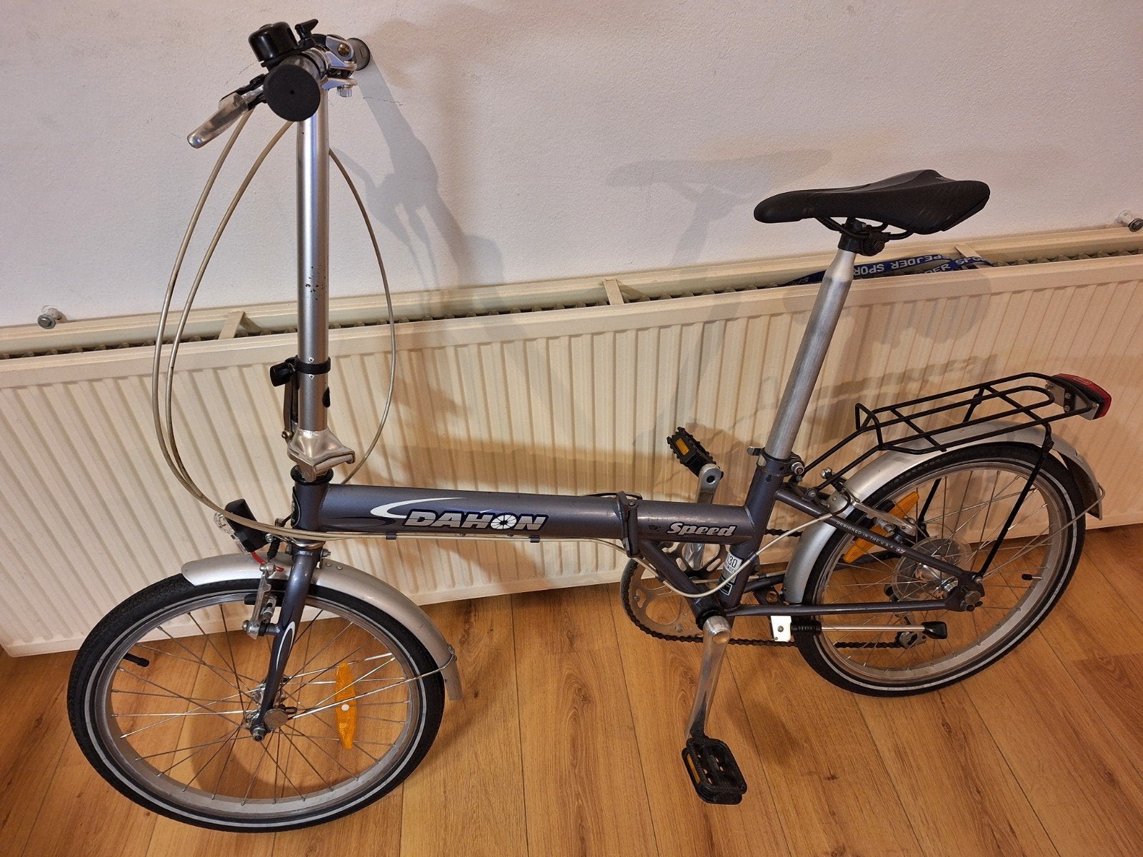 Foto 2 van Dahon Speed 20" 6-speed vouwfiets - in zeer goede staat