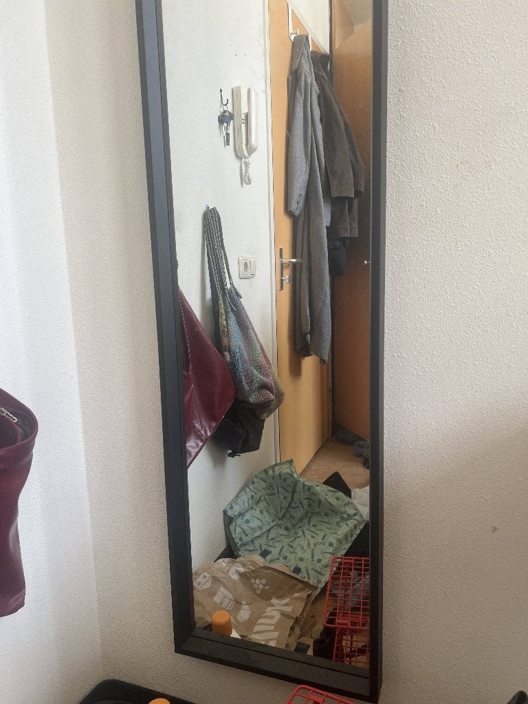 Grote spiegel met zwarte lijst, Huis en Inrichting, 200 cm of meer, Ophalen of Verzenden, Zo goed als nieuw, Rechthoekig