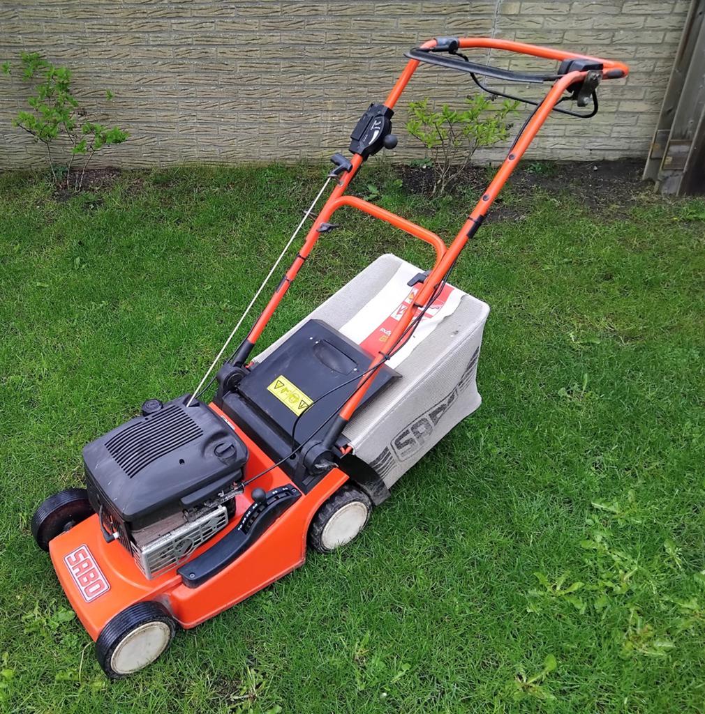 Sabo grasmaaier met B&S motor en wielaandrijving, Tuin en Terras, Grasmaaiers, Cirkelmaaier, Gebruikt, 40 t/m 49 cm, Ophalen