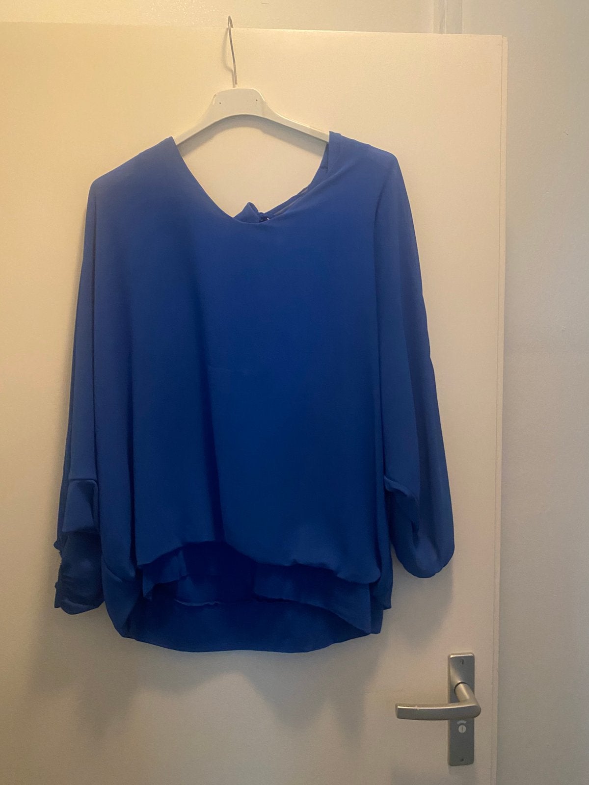 Kobalt blauw truitje, Ophalen of Verzenden, Zo goed als nieuw, Maat 42/44 (L), Blauw