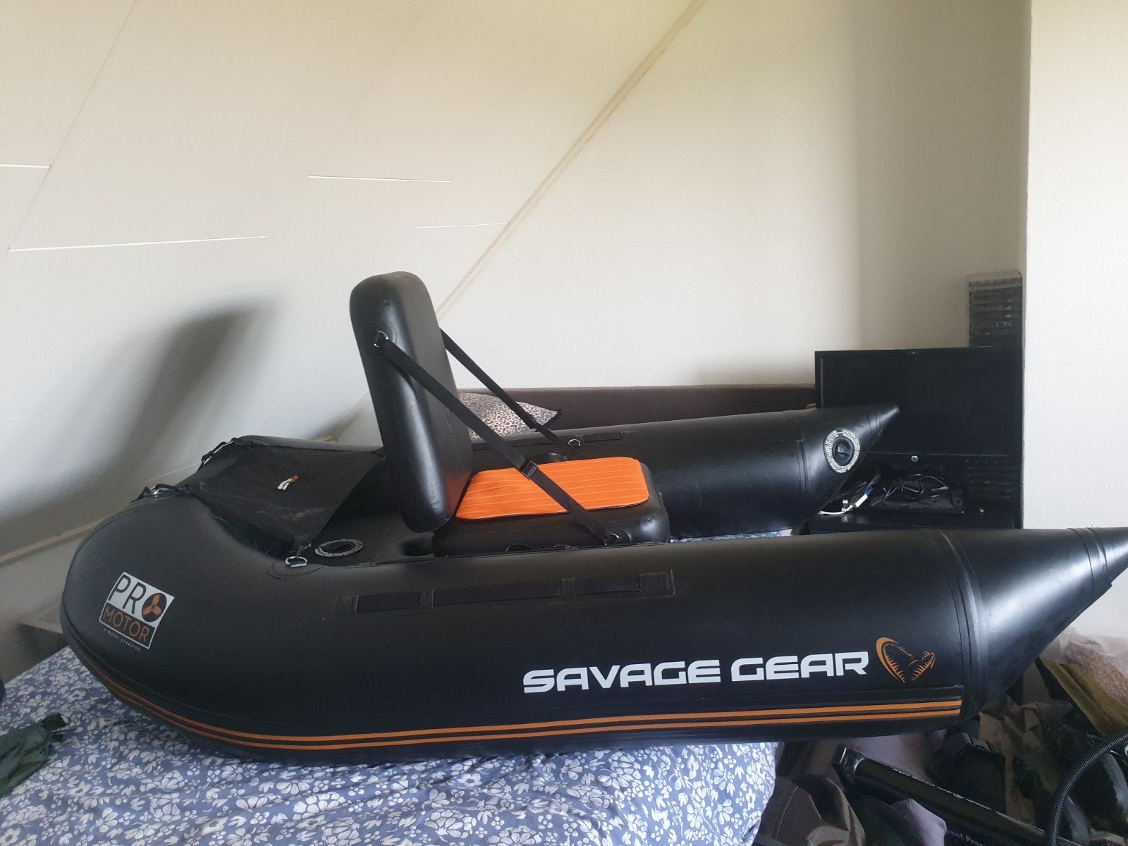 Savage Gear Pro Motor bellyboat 1x gebruikt!!!!!, Ophalen