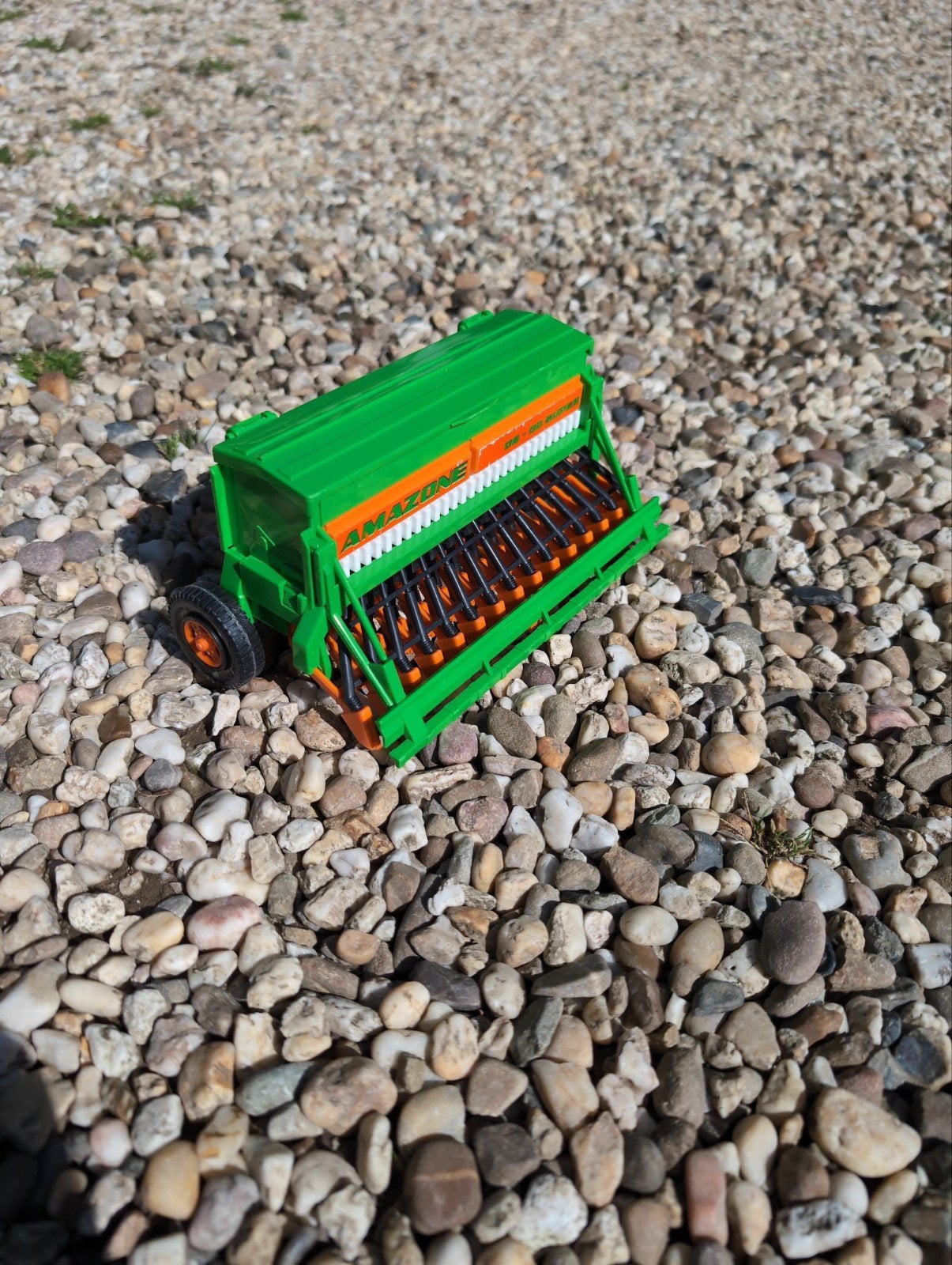 Amazone zaaimachine voor Bruder tractor - Zo goed als nieuw, Ophalen of Verzenden, Zo goed als nieuw