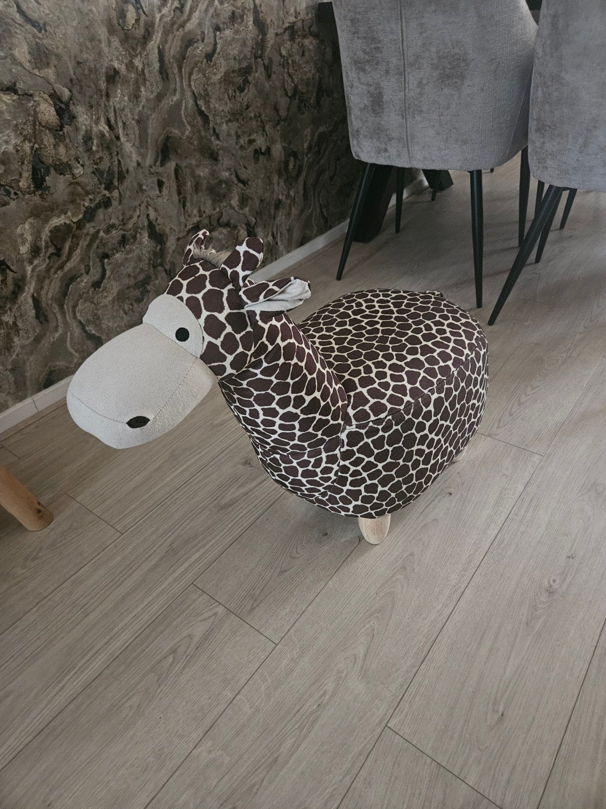 Leuke Giraffe Poef - Kinderkrukje in Dierenvorm, Ophalen, Minder dan 50 cm, Kinderlijk, Speels, Dierenthema, 50 tot 75 cm