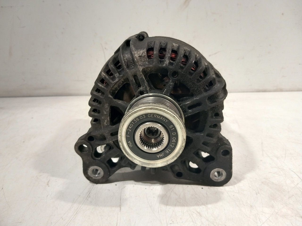 Dynamo Volkswagen Golf, Onderdelen@venauto.nl, Van der Ven Autorecycling B.V., Gebruikt, Ettenseweg 76, 4706 PB Roosendaal, The Netherlands