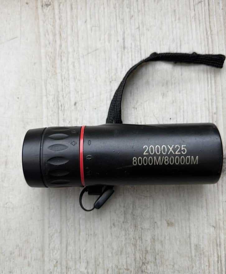 Monoculaire Verrekijker 2000x25 - Compact en Krachtig, Audio, Tv en Foto, Ophalen of Verzenden, Zo goed als nieuw, 20x of meer