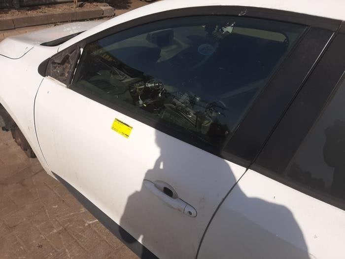 Portier 4Deurs links-voor van een Renault Megane, Gebruikt, -, -, Ophalen of Verzenden