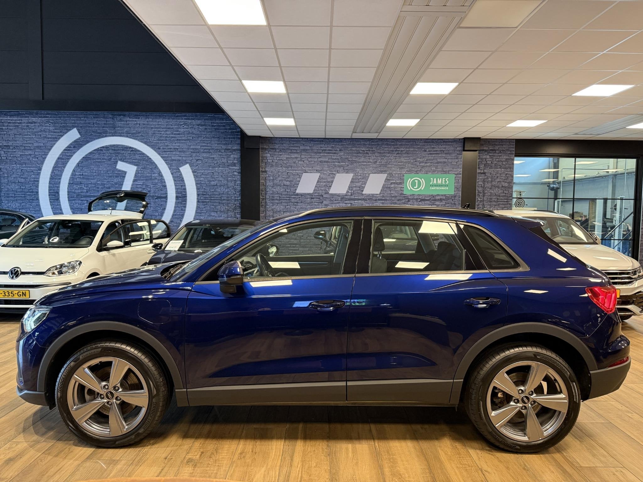 Audi Q3 45 TFSI e edition |PHEV|Carplay|ACC|S-Line stoelen|C, Stof, Gebruikt, Blauw, Hybride Elektrisch/Benzine