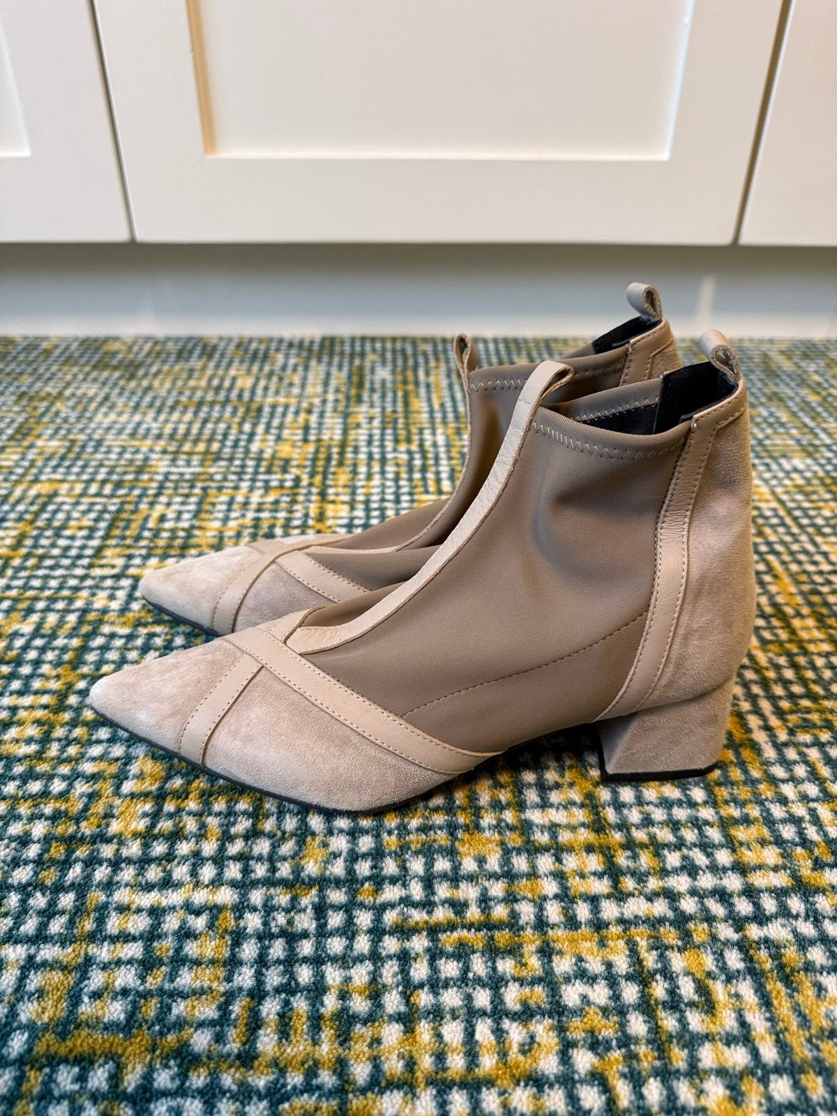 Dibia suède enkellaarsjes maat 38, Beige, Lage of Enkellaarzen, Nieuw, Ophalen of Verzenden