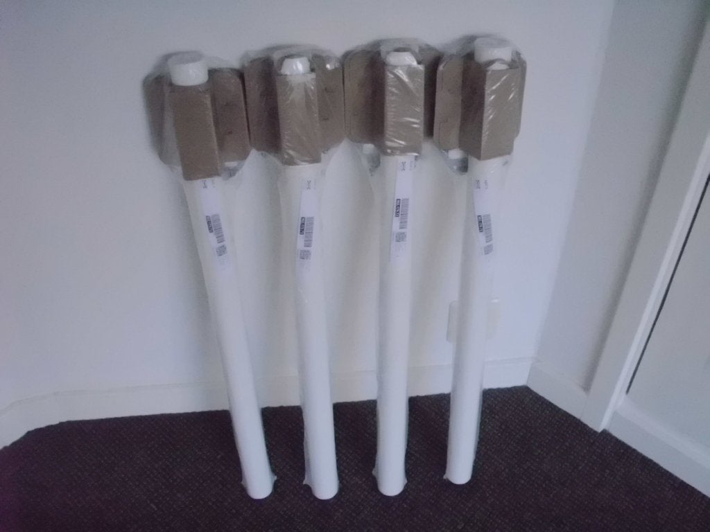 4 x nieuwe ADILS IKEA tafelpoten, in seal, wit nr 902.179.72, Tafelpoot, 50 tot 100 cm, Rond, Zo goed als nieuw