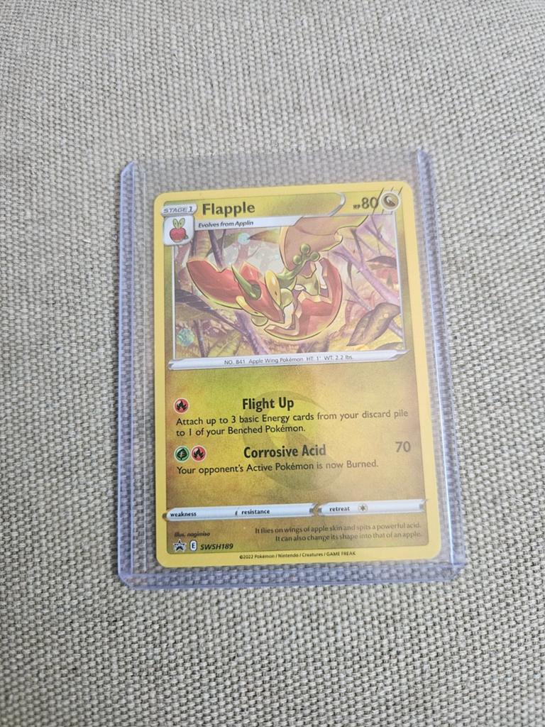 Flapple SWSH189 Pokémon Kaart, Ophalen of Verzenden, Zo goed als nieuw, Losse kaart