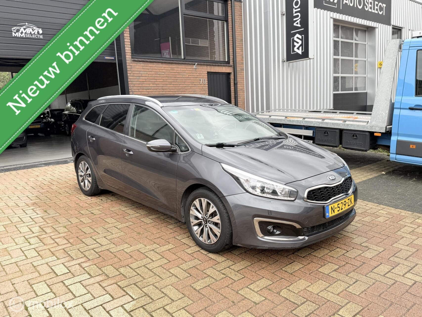 Kia Cee'd Sportswagon 1.0 T-GDi FirstEdition Camera Trekhaak, Auto's, Voorwielaandrijving, Gebruikt, Euro 6, Handgeschakeld