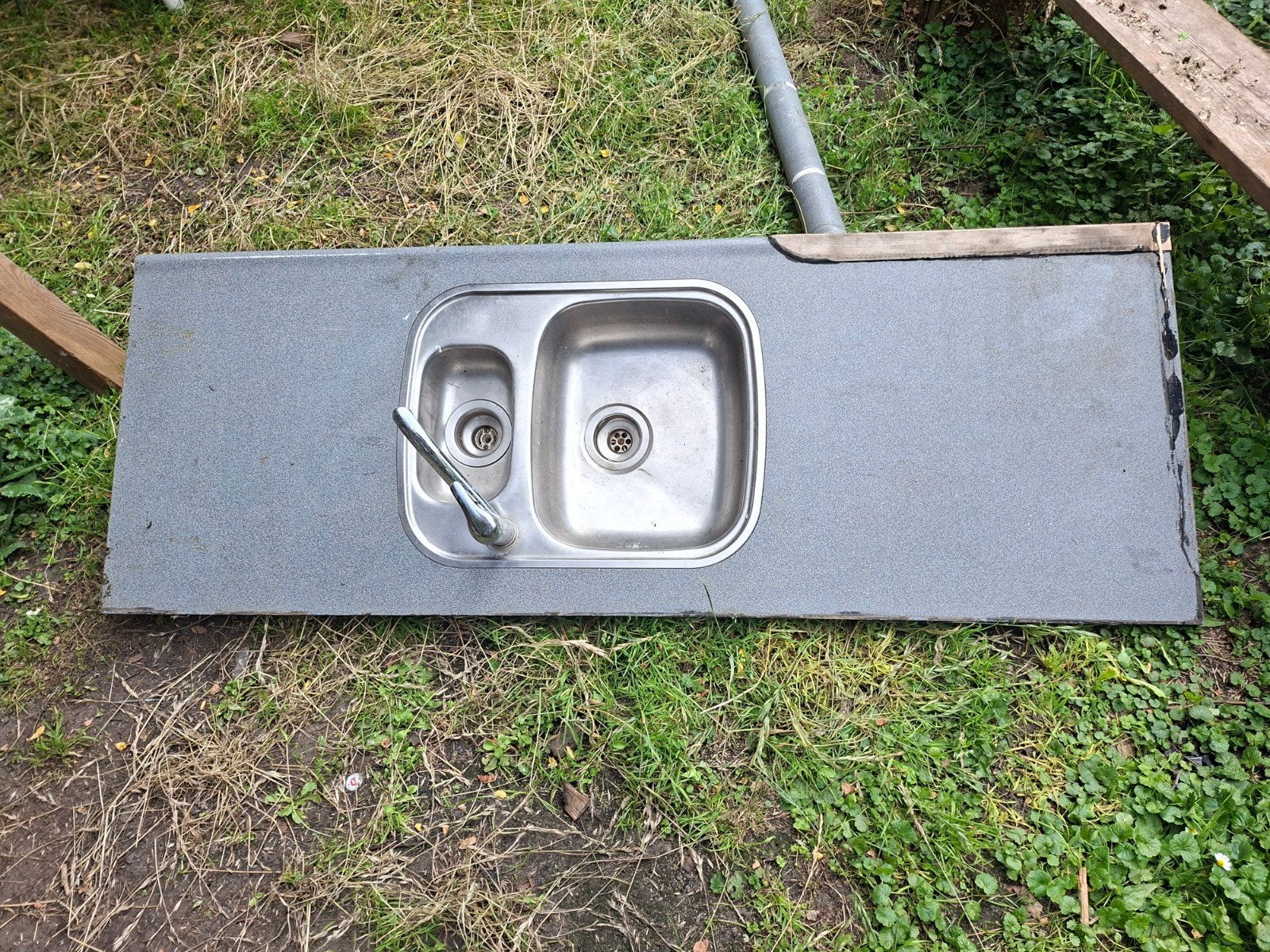 Aanrechtblad met dubbele spoelbak en kraan, Ophalen of Verzenden, Metaal, Grijs, Overige merken