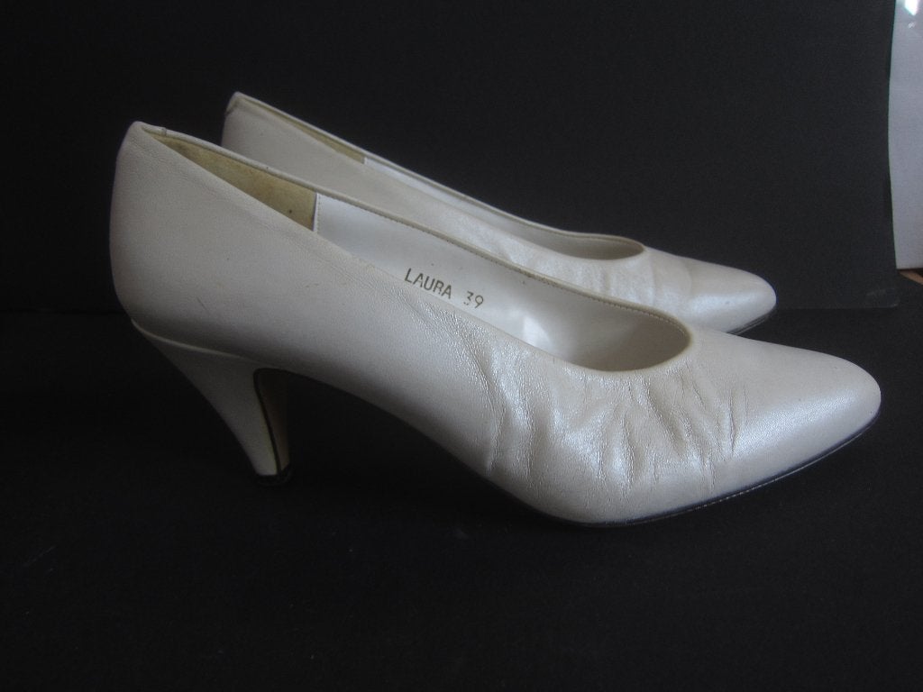 trouwjurk parelmoer witte pumps schoenen maat 38/39, Rainbow, Wit, Schoenen, Ophalen of Verzenden