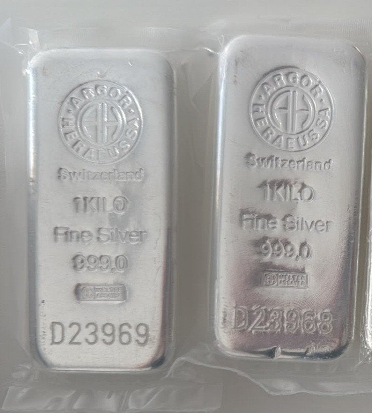 2 x 1 kilo argor heraeus, Postzegels en Munten, Edelmetalen en Baren, Ophalen of Verzenden, Zilver