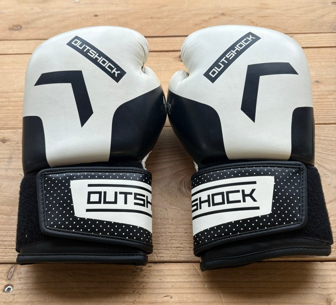 Outshock bokshandschoenen 14 OZ, Sport en Fitness, Boksen, Ophalen of Verzenden, Zo goed als nieuw, Bokshandschoenen