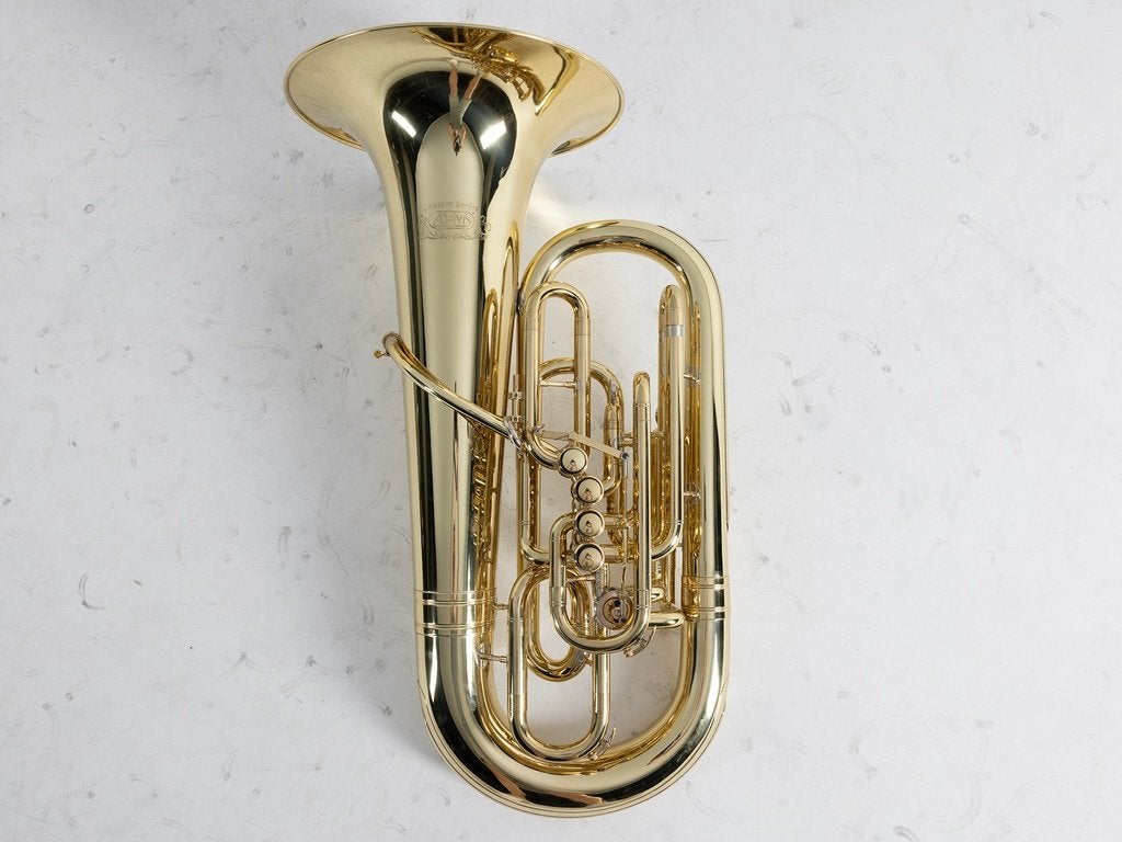 Gebruikte Bastuba F Adams Custom Series 0.70 Messing, gelakt, Muziek en Instrumenten, Blaasinstrumenten | Tuba's, Ophalen, -, -