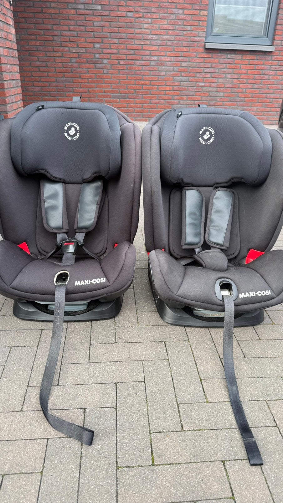 2 autostoelen | Maxi Cosi | Titan, Kinderen en Baby's, Ophalen, 15 t/m 36 kg, Zo goed als nieuw, Isofix