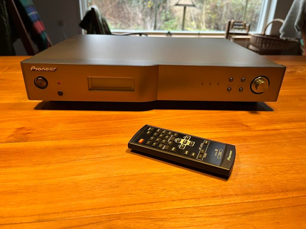 Pioneer F-F3 tuner, Audio, Tv en Foto, Tuners, Ophalen of Verzenden, Zo goed als nieuw