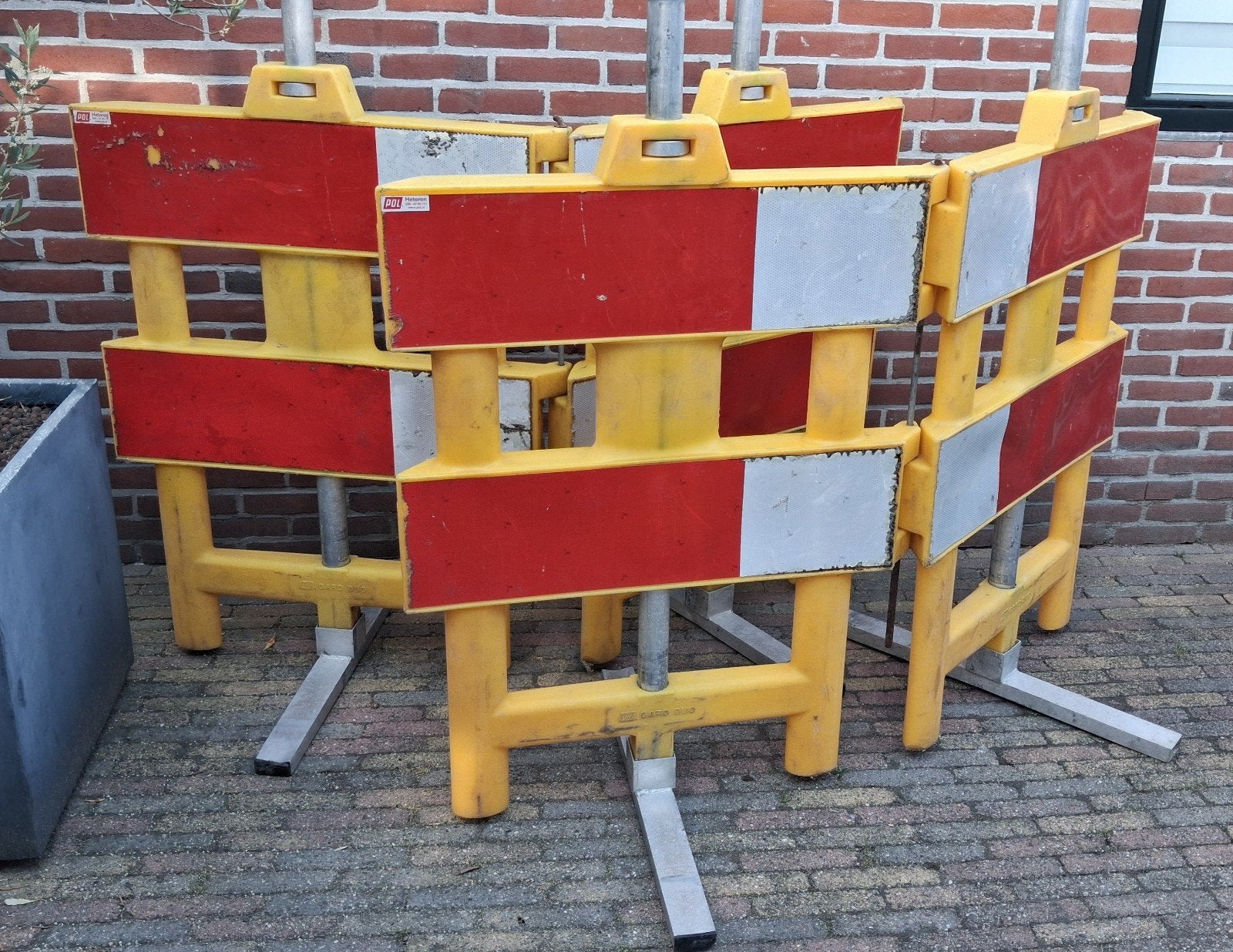 2 stuks afzethekjes afzethekken dranghekken bouwhekken, Doe-het-zelf en Verbouw, Overige Doe-het-zelf en Verbouw, Ophalen
