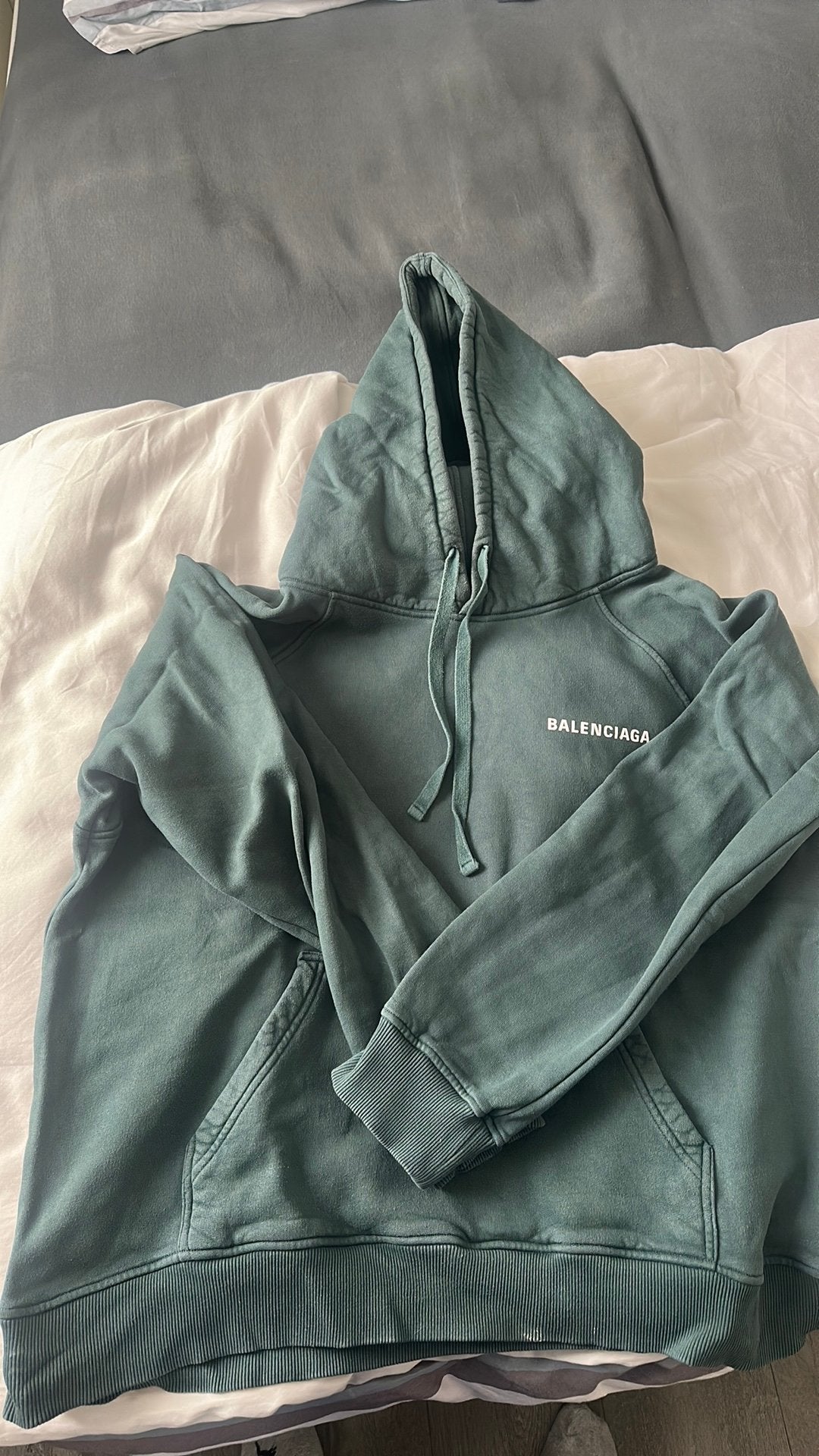 Balenciaga hoodie maat M, Ophalen of Verzenden, Zo goed als nieuw, Maat 48/50 (M), Blauw