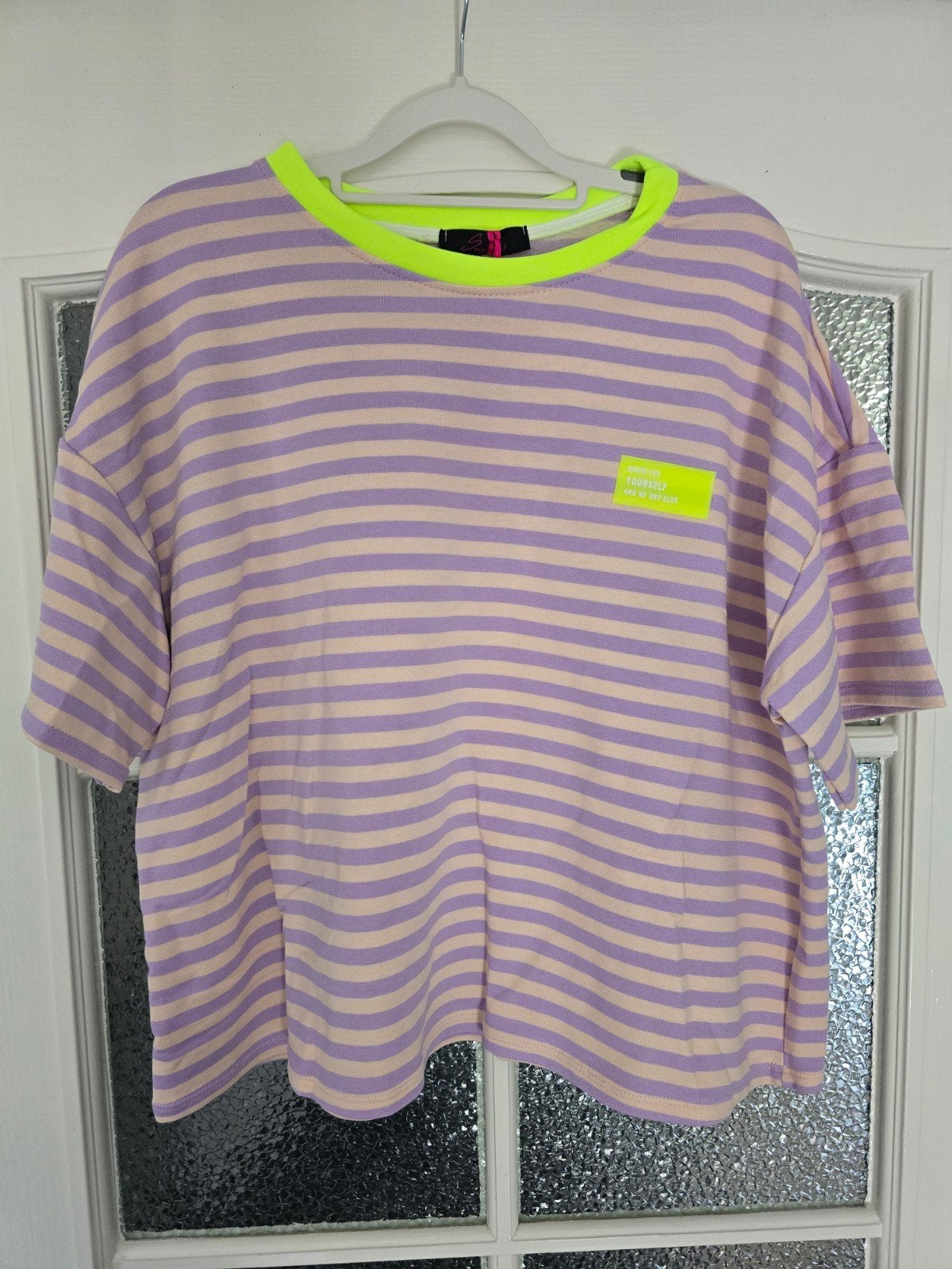 Nieuw streep shirt neon lila lichtroze 40 42 44 46, Kleding | Dames, Pyjama's, Ophalen of Verzenden, Nieuw, Maat 42/44 (L)