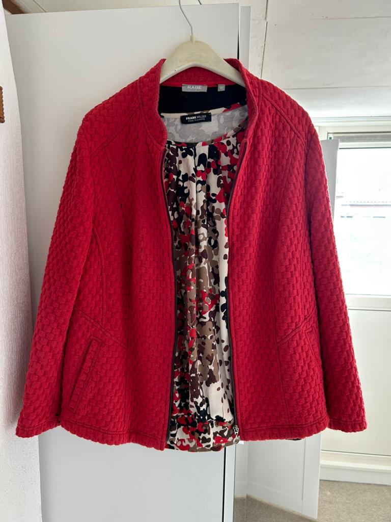 Te koop mooie dames merkkleding., Ophalen, Maat 42/44 (L), Zo goed als nieuw, Korte mouw