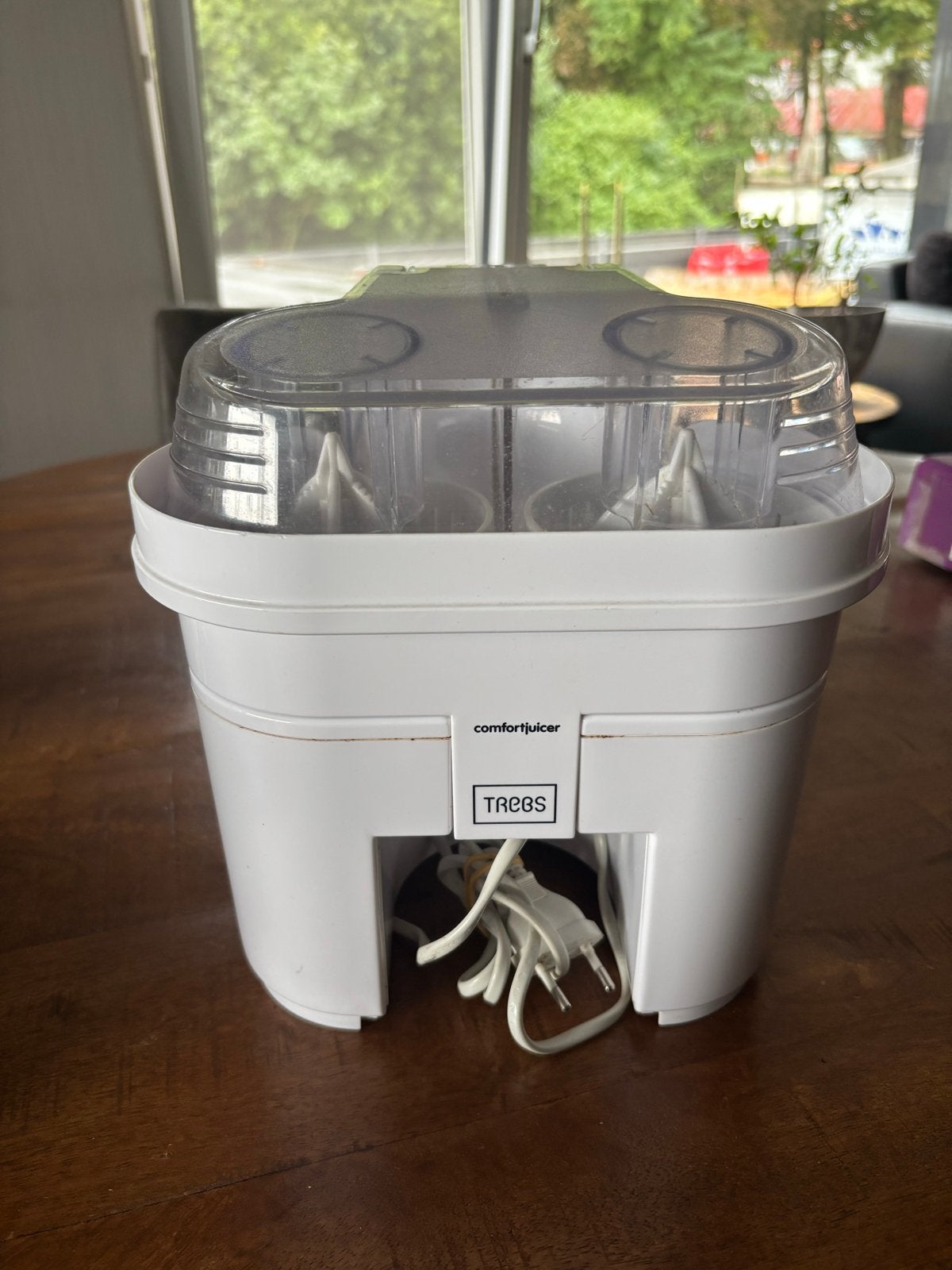 Trebbs Comfortjuicer - Elektrische Citruspers, Ophalen of Verzenden, Gebruikt, Elektrisch, Citruspers