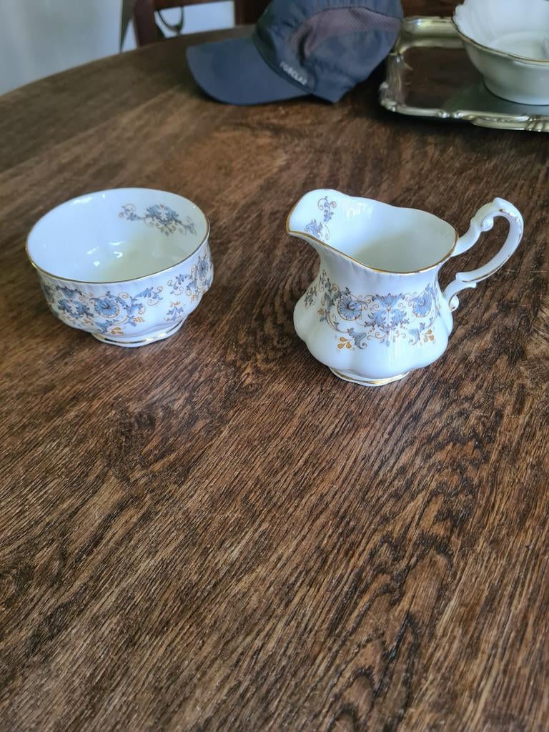 Antieke melkkan en suikerpot, porselein, Antiek en Kunst, Antiek | Porselein, Ophalen of Verzenden
