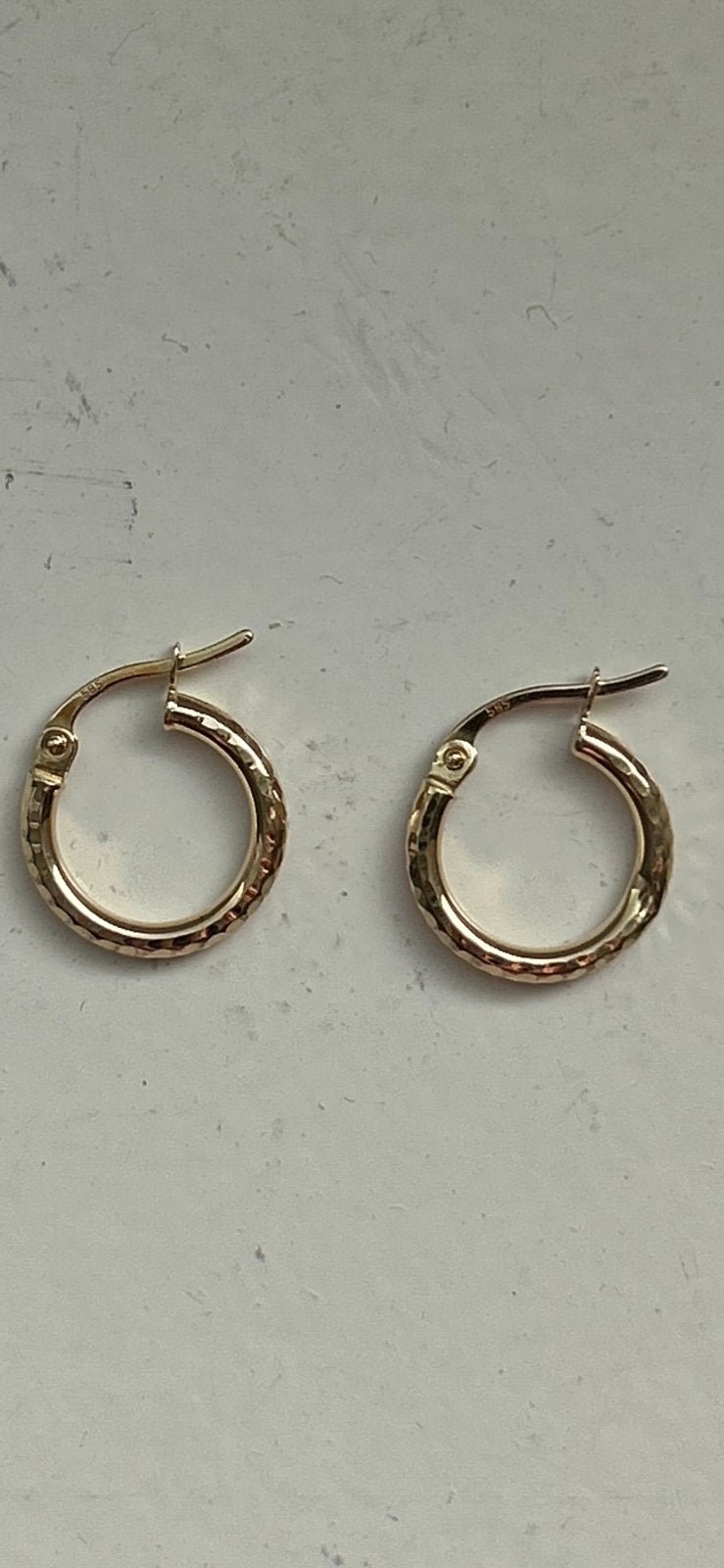 Gouden oorbellen 585 creolen 14 karaat ronde oorringen, Sieraden, Tassen en Uiterlijk, Ophalen of Verzenden, Zo goed als nieuw