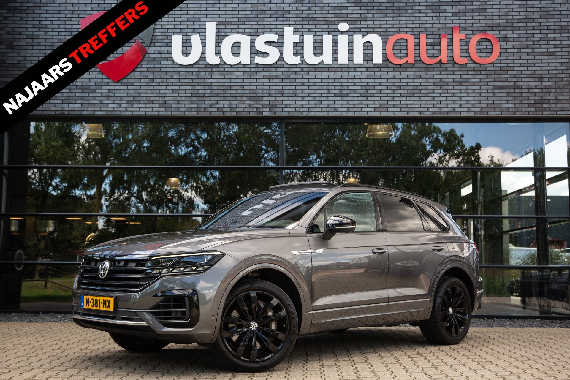 Volkswagen Touareg 4.0 TDI R-Line 422PK V8 , Panoramadak, Lu, Automaat, Gebruikt, Bedrijf, Vierwielaandrijving