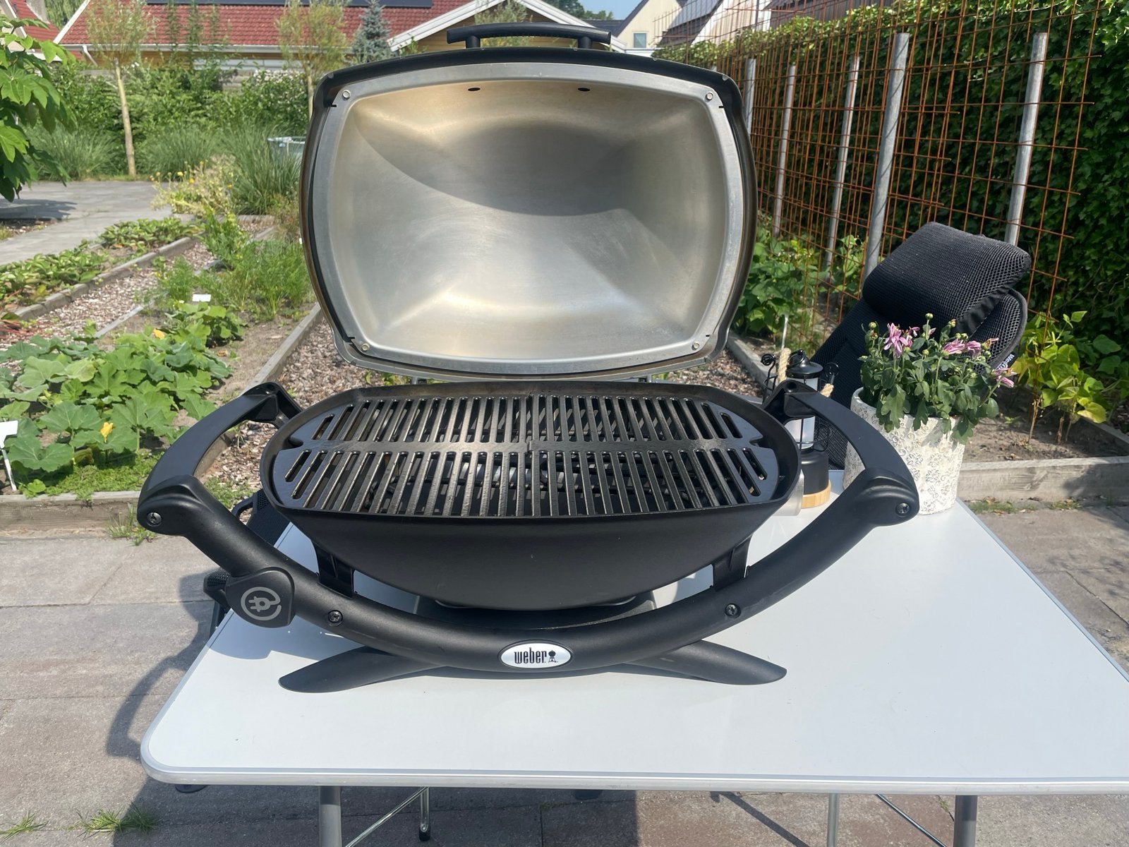 ZGAN Weber Q 2400 Elektrische Barbecue met BBQ-gereedschap, Ophalen, Zo goed als nieuw