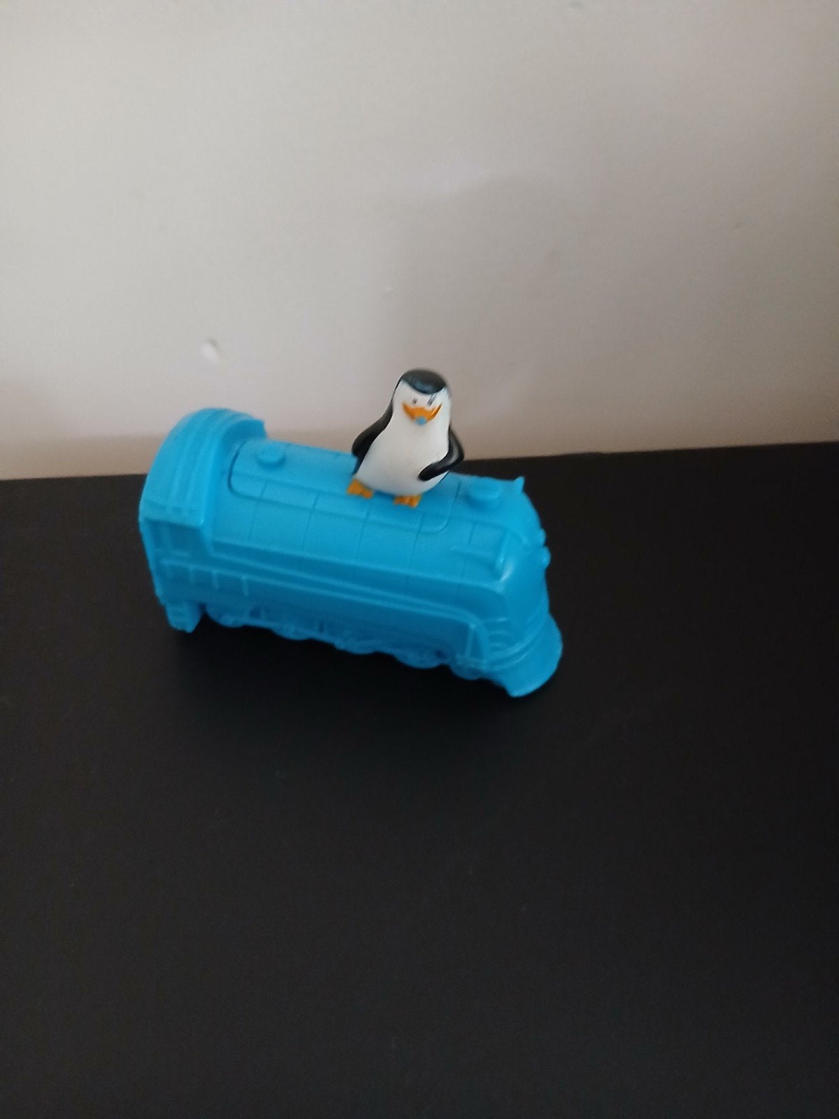 McDonald's Happy Meal   Madagascar 3 Pinguïn Trein ( 2012), Ophalen of Verzenden, Gebruikt, Jongen of Meisje