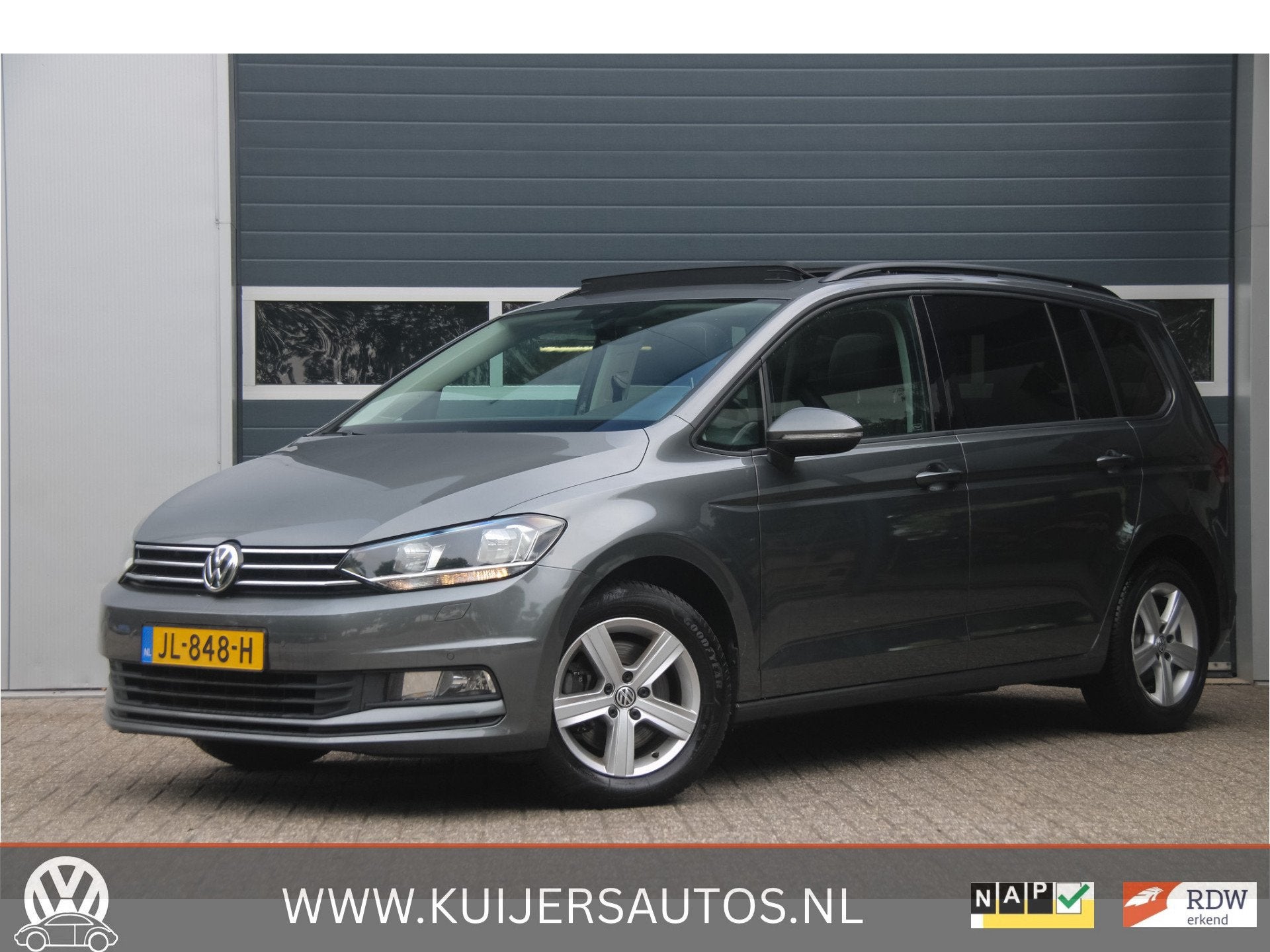Volkswagen Touran 1.2 TSI Connected Series | 7p |Pano | Ergo, Voorwielaandrijving, 730 kg, Gebruikt, Euro 6